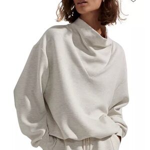 Varley
Betsy Sweatshirt Doublesoft